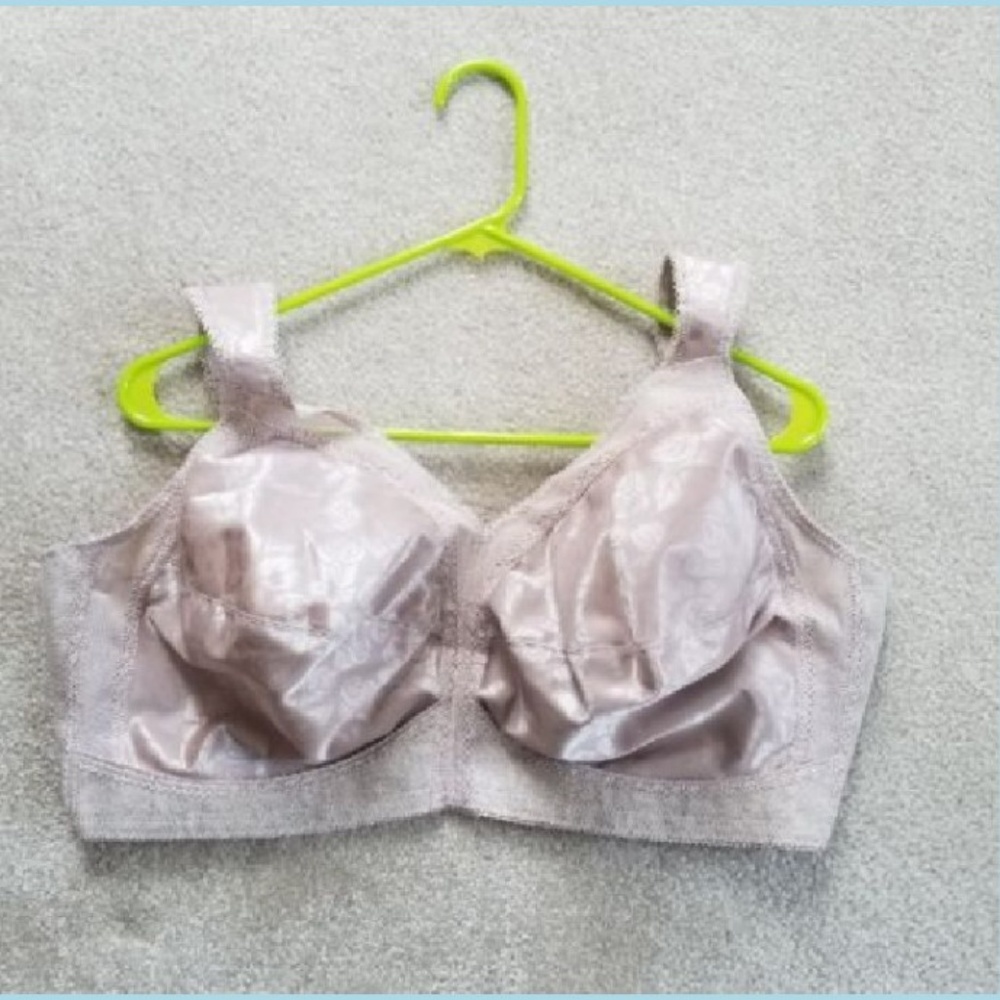 Womens Playtex Bra Size 46 DD Caramel Color
